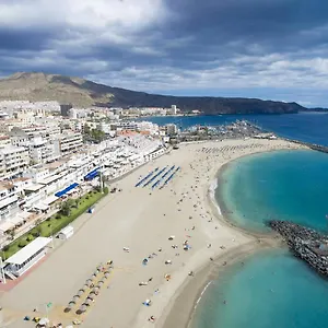 Playa , Los Cristianos (Tenerife) España