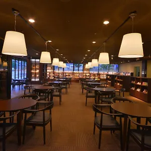 酒店 嵯峨岚山比纳里奥酒店