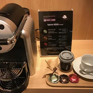 https://first-cabin-kansai-airport.hotels-osaka.net